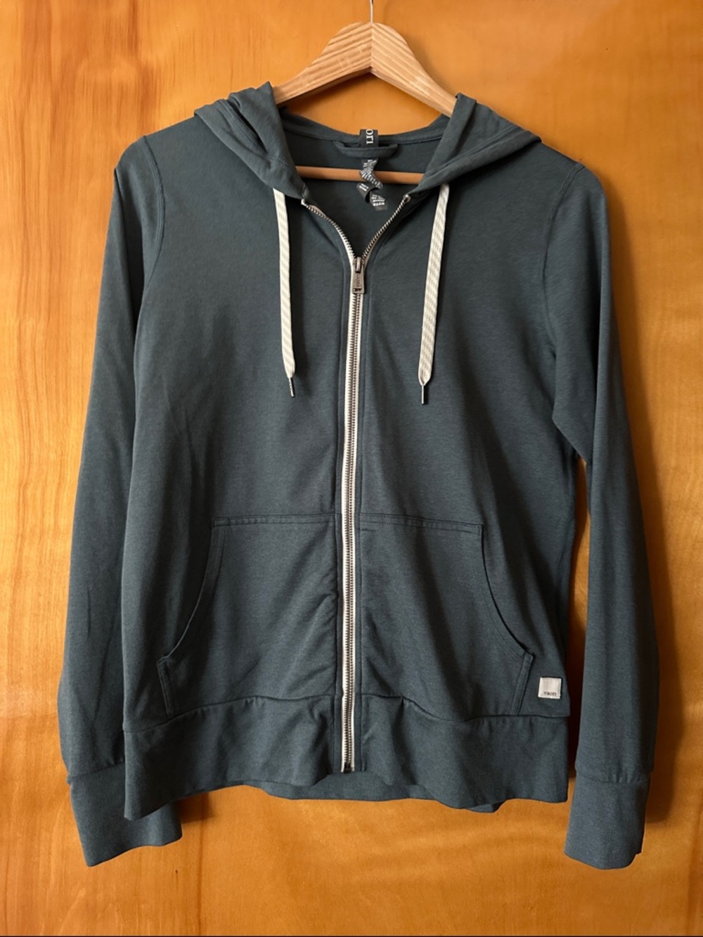 Vuori Halo Performance Hoodie